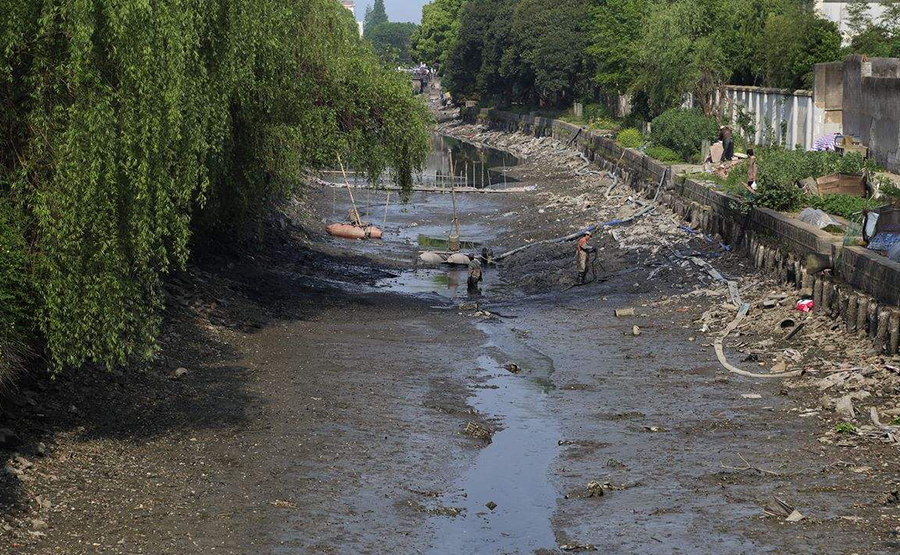 臥螺離心機在市政污泥處理中如何實現(xiàn)高效低耗脫水？(圖1)